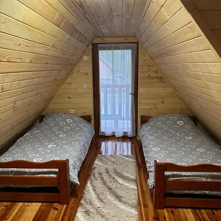 Holiday home Vikendica Sa Bazenom Magnum